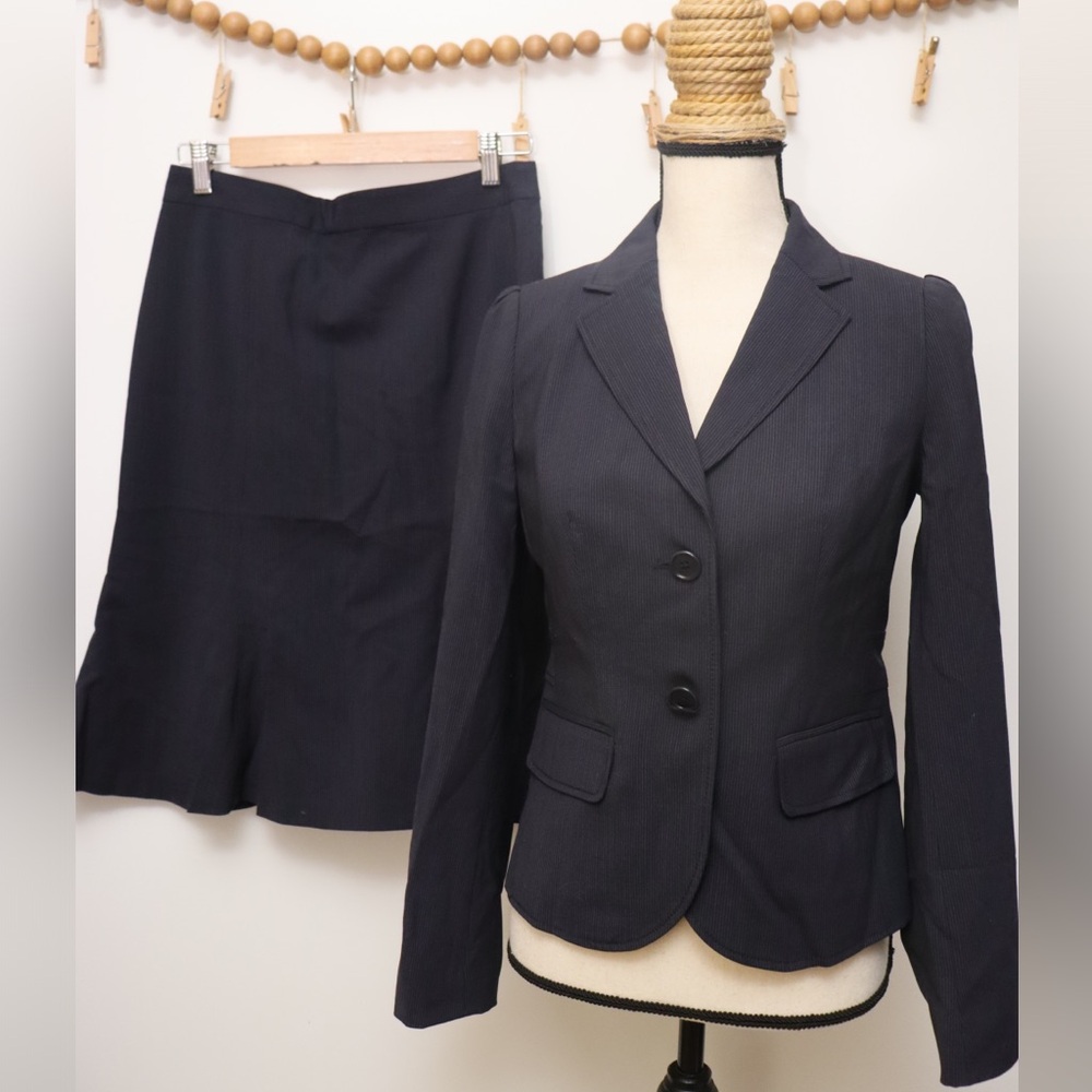 BANANA REPUBLIC Blazer and skirt set formal pinstripe